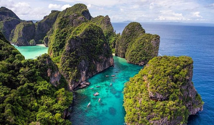 Island Hopping in Thailand's Adaman Sea